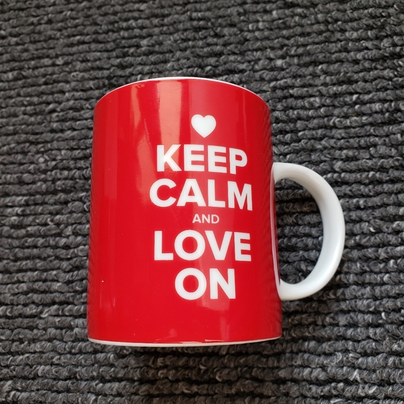 KEEP CALM and LOVE ON by Soho loft Mug with funny message Like New - Picture 2 of 7